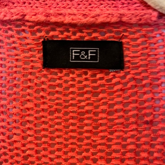Beautiful coral cardigan from London - Picture 3 of 4